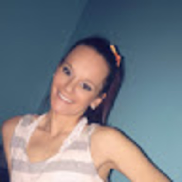 Meet your Posher, Angela - Picture 1 of 1